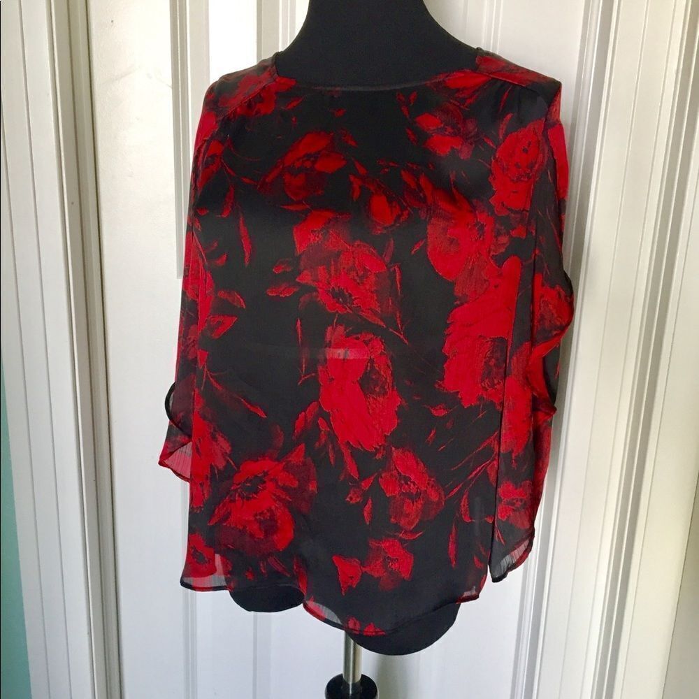 Very cute top by New Direction size small